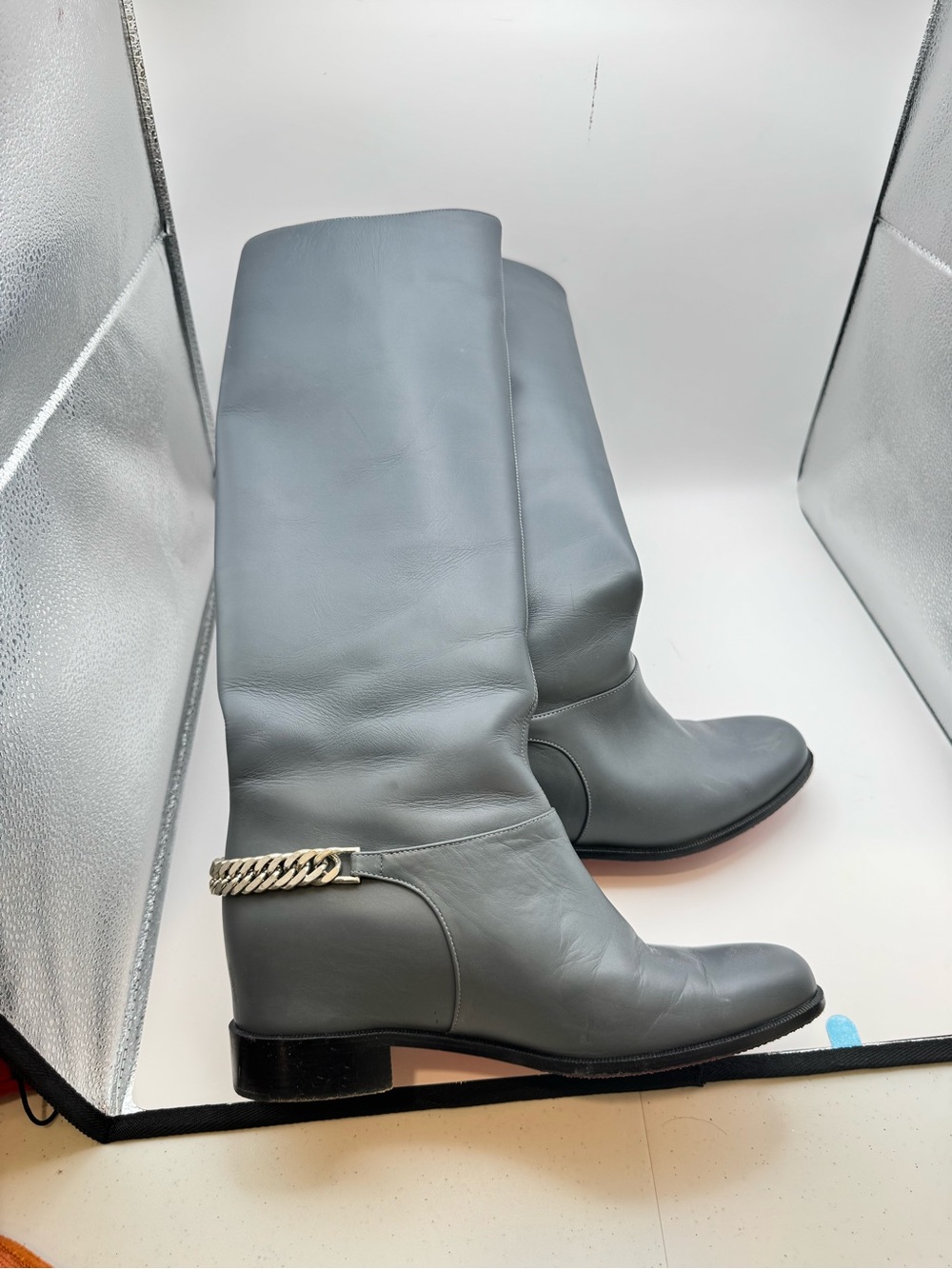 Christian Louboutin Cate Chain Knee High Boots Gray Leather Red Sole Size 39 - Picture 8 of 8